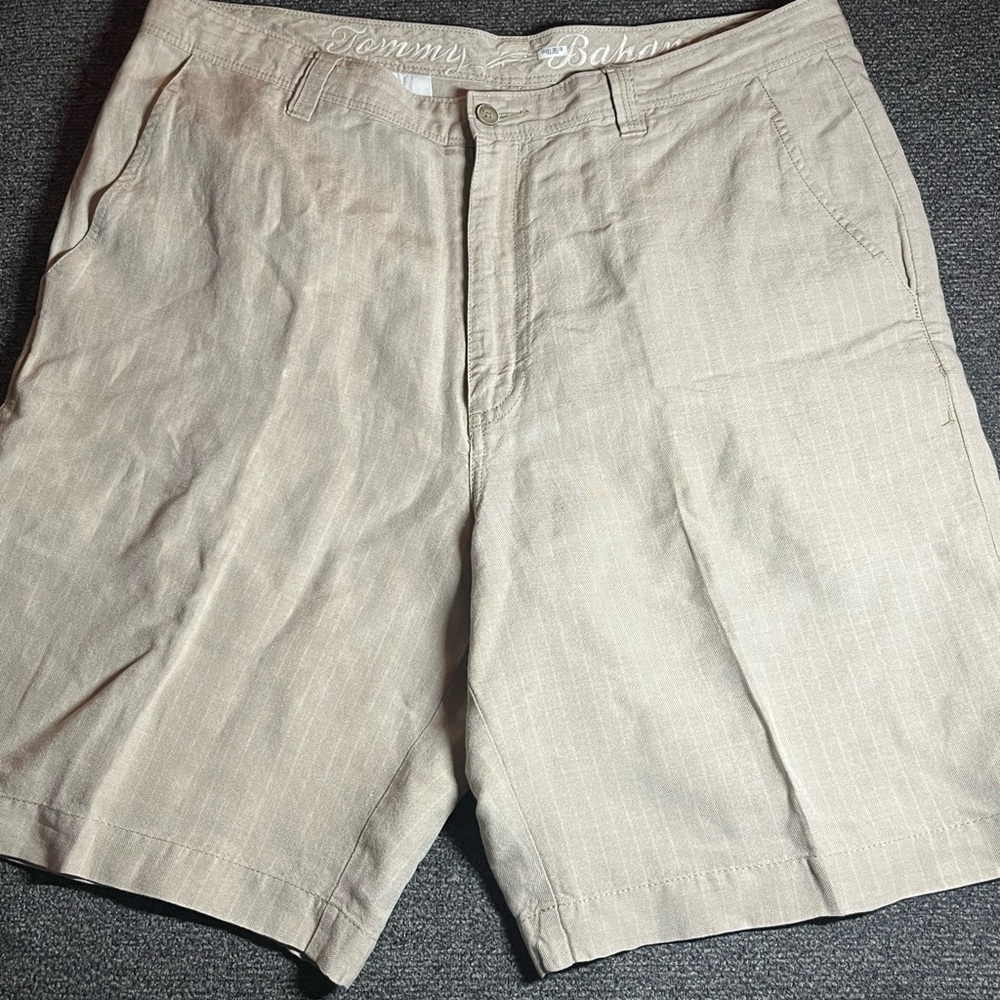 Tommy Bahama Beige Men's Flat Front Shorts size 35